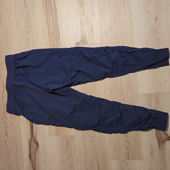 Lululemon Beyond The Studio Jogger, Cadet Blue, Size 8 - Picture 2 of 6